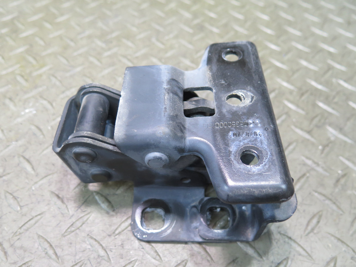 10-19 Nissan 370Z Z34 Convertible TOP Boot Right & Left Hinge Bracket Set OEM