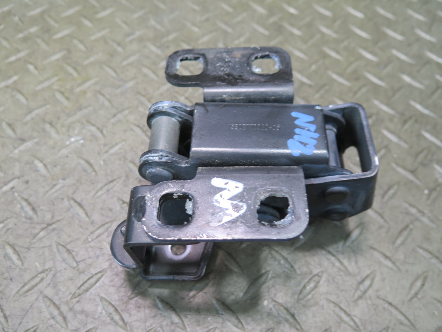 10-19 Nissan 370Z Z34 Convertible TOP Boot Right & Left Hinge Bracket Set OEM