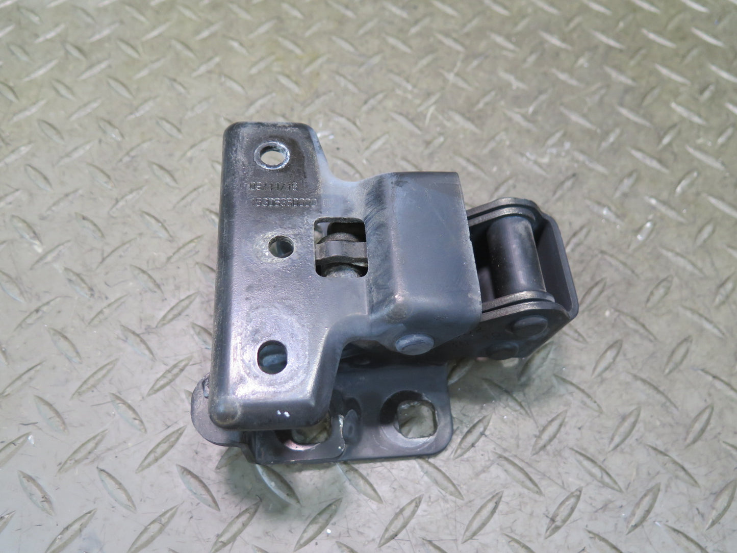 10-19 Nissan 370Z Z34 Convertible TOP Boot Right & Left Hinge Bracket Set OEM
