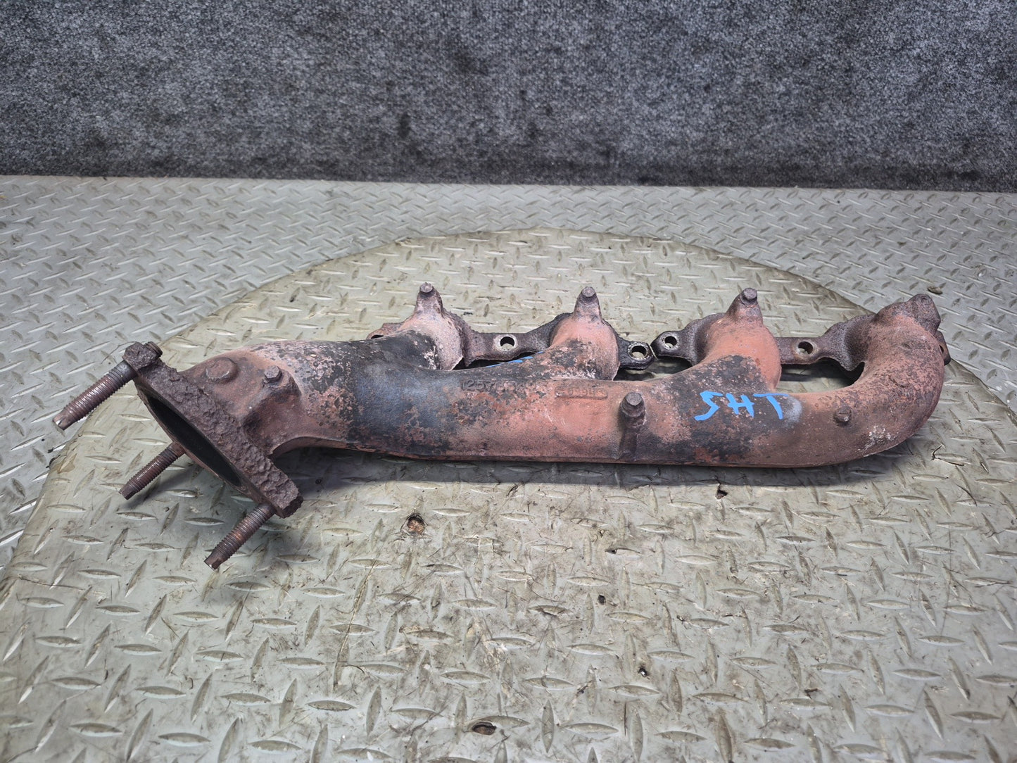 2003-2007 Hummer H2 6.0L Left & Right Exhaust Manifold Set of 2