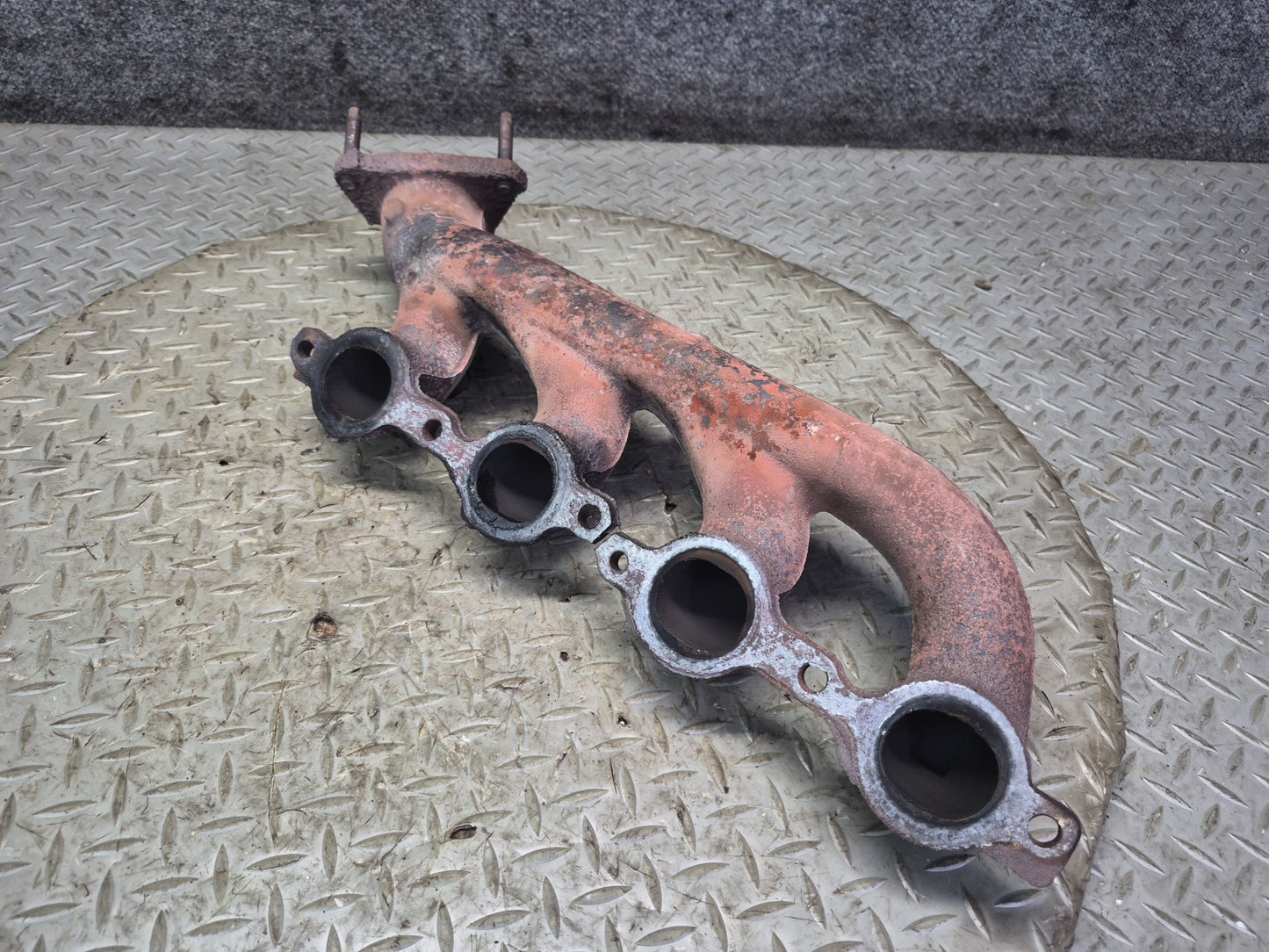 2003-2007 Hummer H2 6.0L Left & Right Exhaust Manifold Set of 2