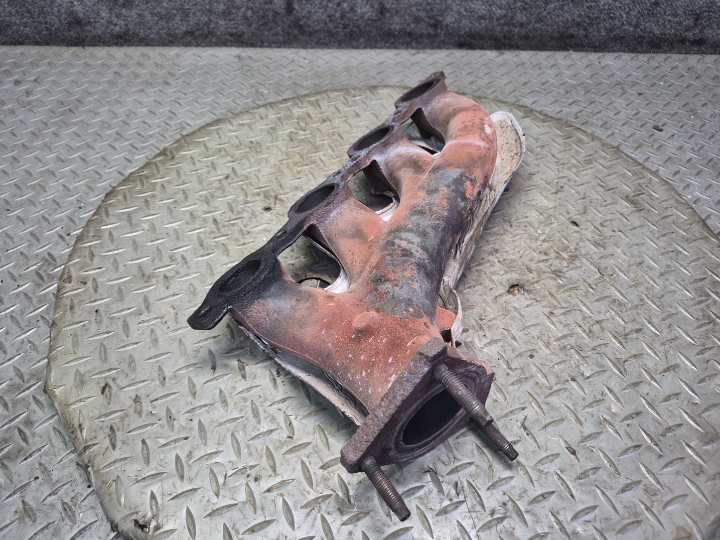 2003-2007 Hummer H2 6.0L Left & Right Exhaust Manifold Set of 2