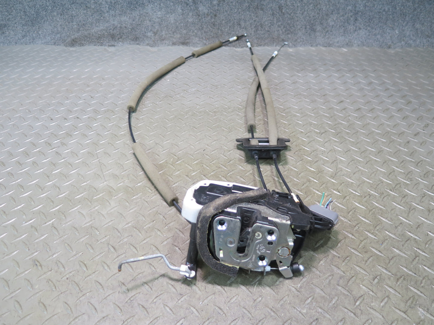 09-20 Nissan 370Z Z34 Front Left Driver Door Lock Latch Actuator OEM