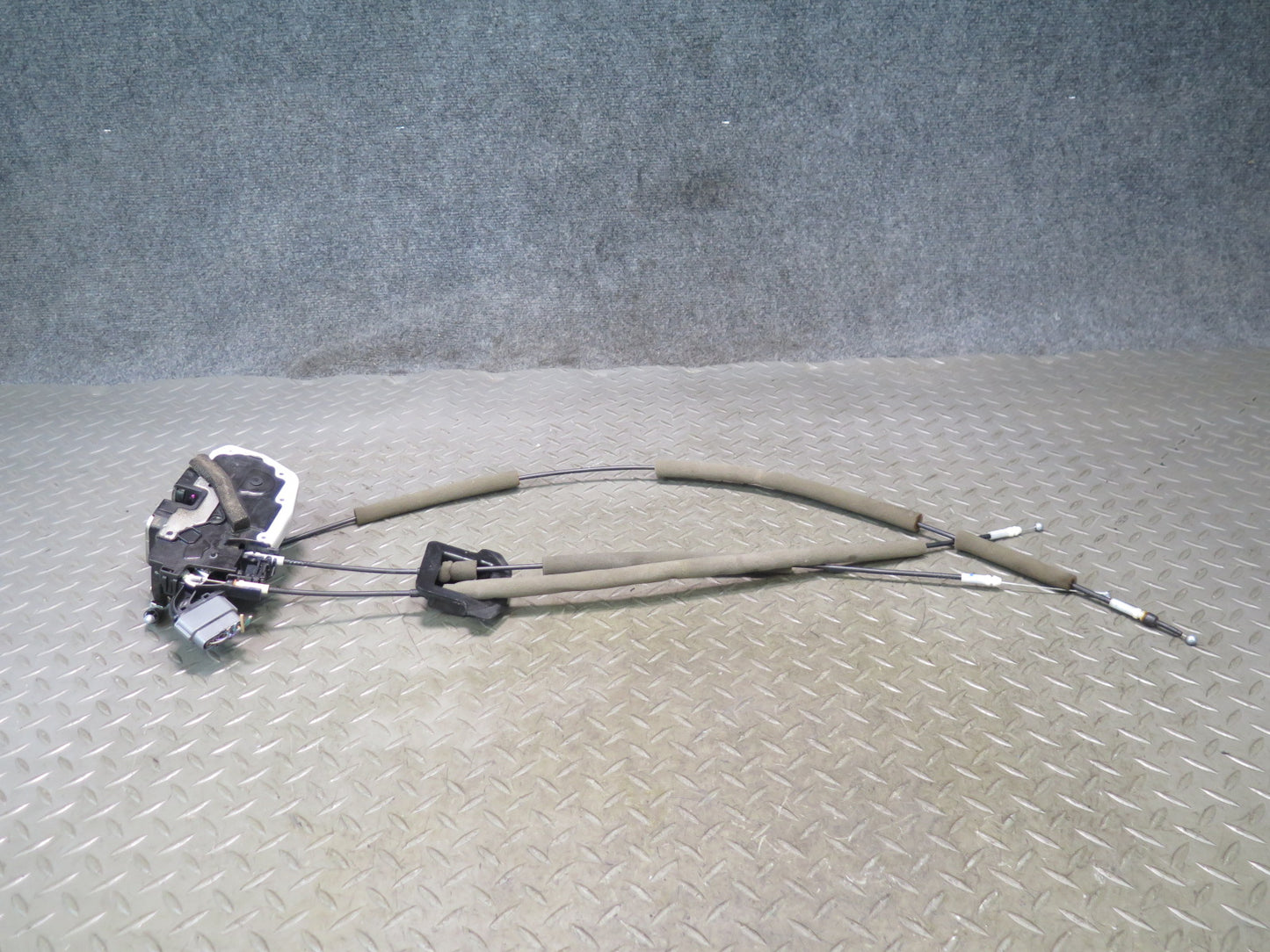 09-20 Nissan 370Z Z34 Front Left Driver Door Lock Latch Actuator OEM
