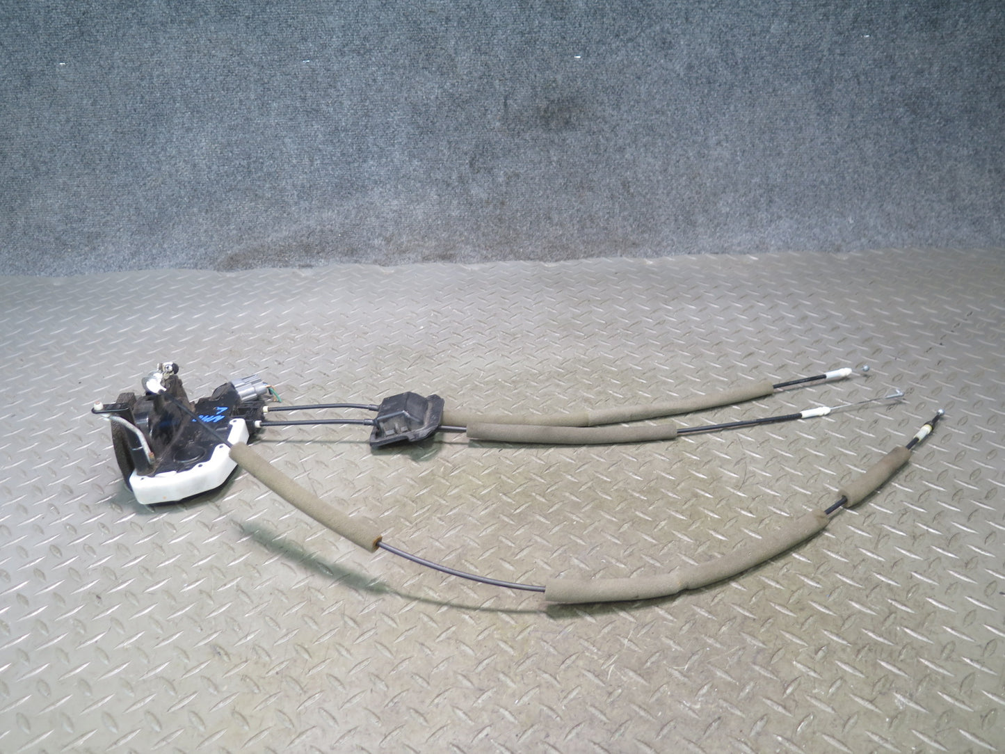 09-20 Nissan 370Z Z34 Front Left Driver Door Lock Latch Actuator OEM