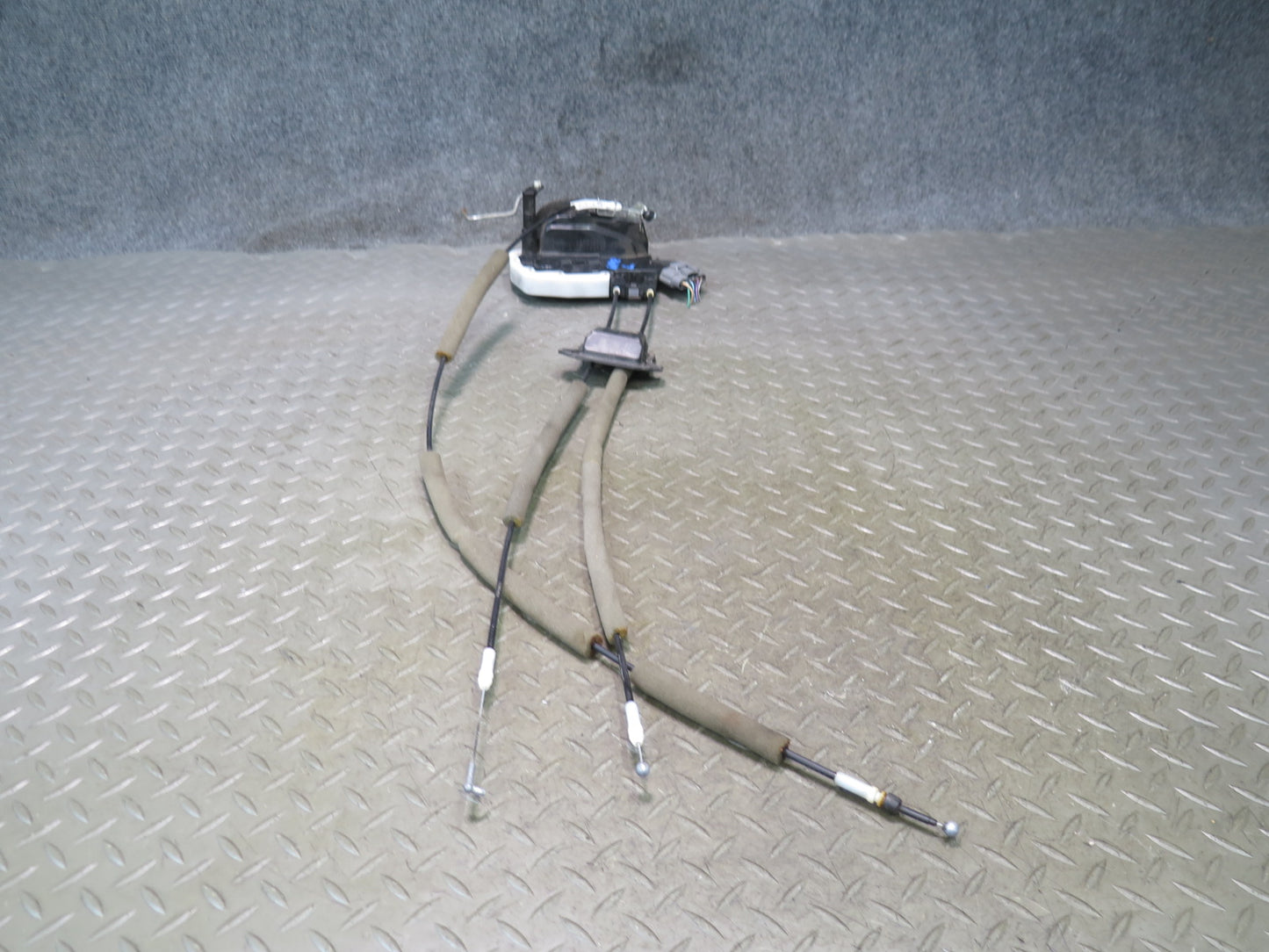 09-20 Nissan 370Z Z34 Front Left Driver Door Lock Latch Actuator OEM