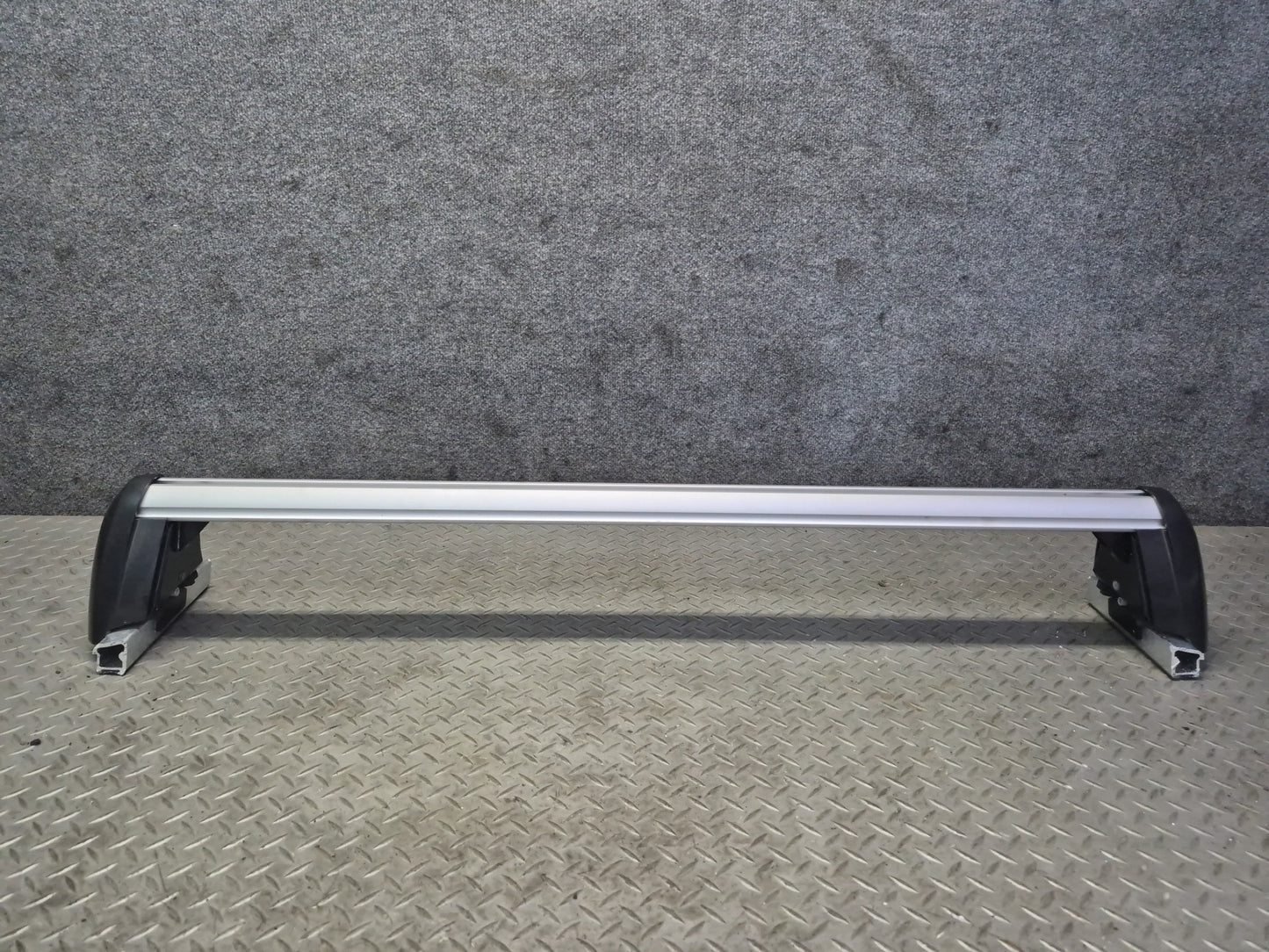 07-15 Audi 4L Q7 Set of 2 Roof Rack Cross Bar 4L0071151A Without Keys OEM