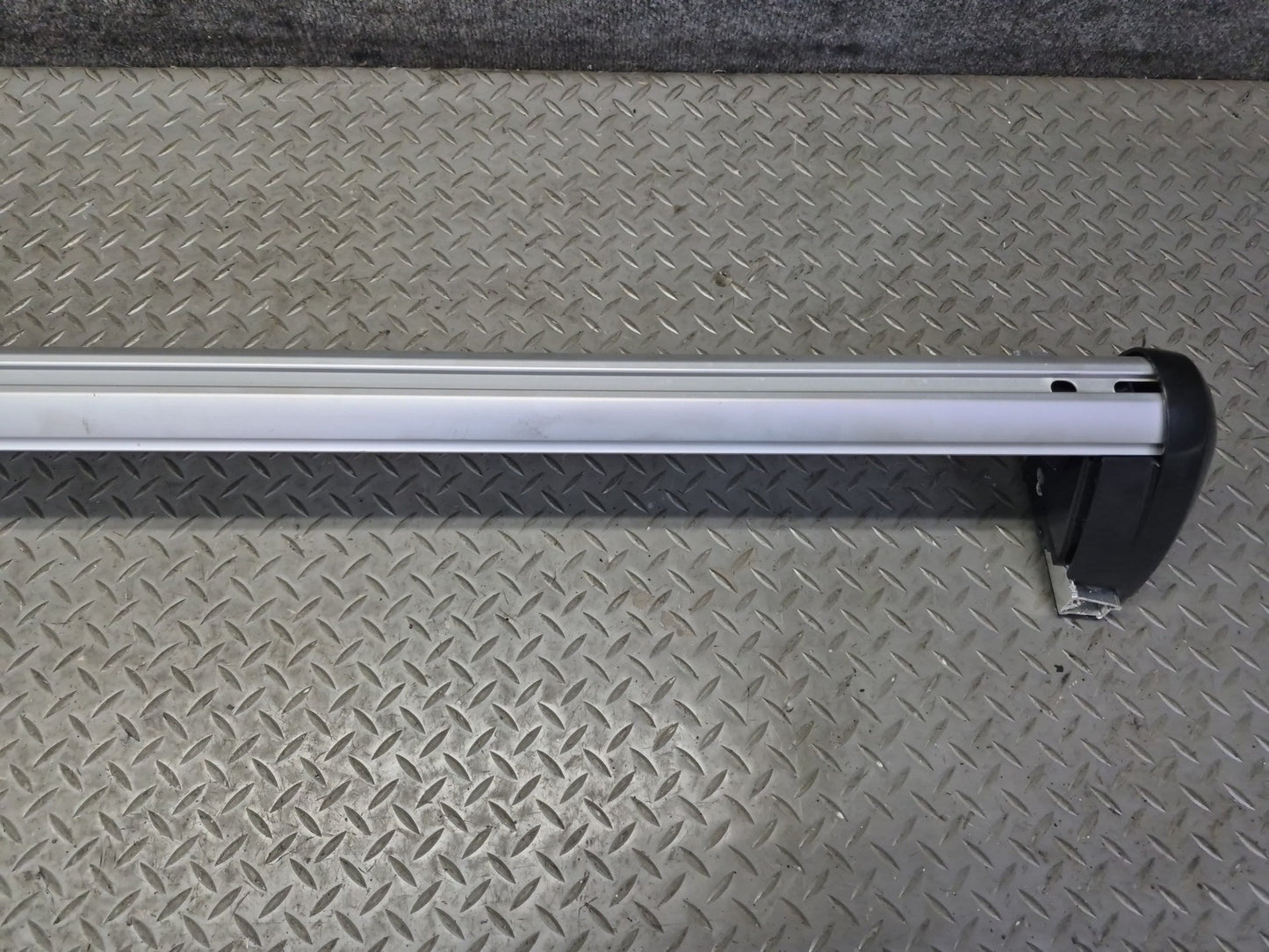 07-15 Audi 4L Q7 Set of 2 Roof Rack Cross Bar 4L0071151A Without Keys OEM