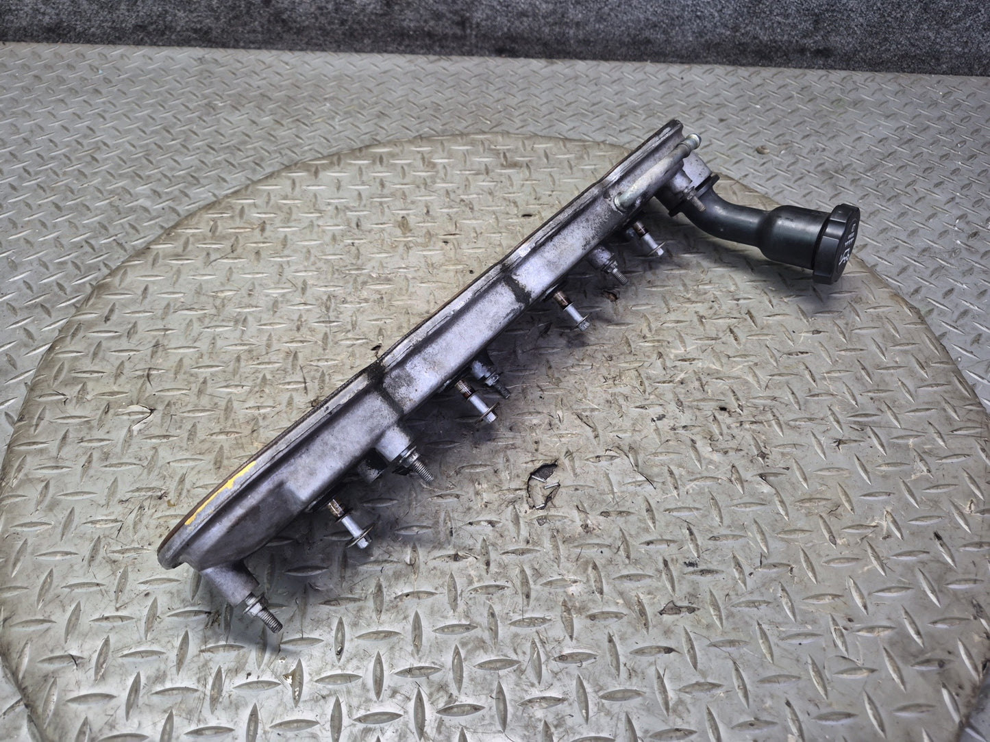 2003-2007 Hummer H2 6.0L Engine Left & Right Cylinder Head Valve Cover Set of 2