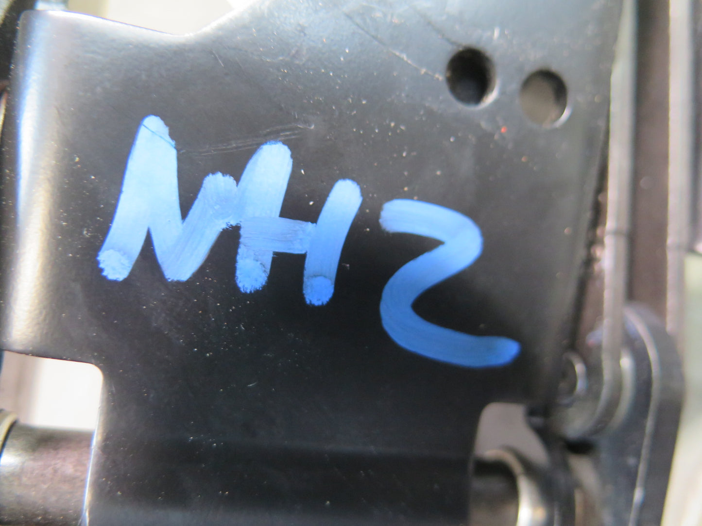 10-19 Nissan 370Z Z34 Convertible Rear TOP Latch OEM