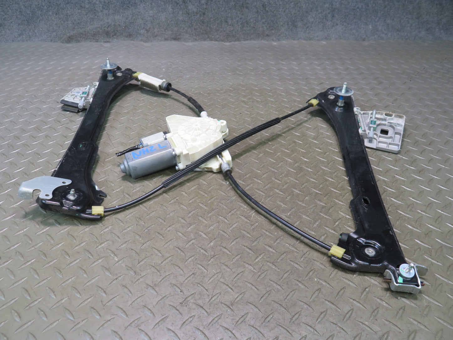 09-20 Nissan 370Z Z34 Left Driver Door Window Regulator w Motor OEM