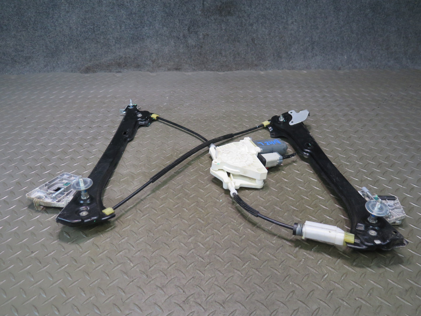 09-20 Nissan 370Z Z34 Left Driver Door Window Regulator w Motor OEM