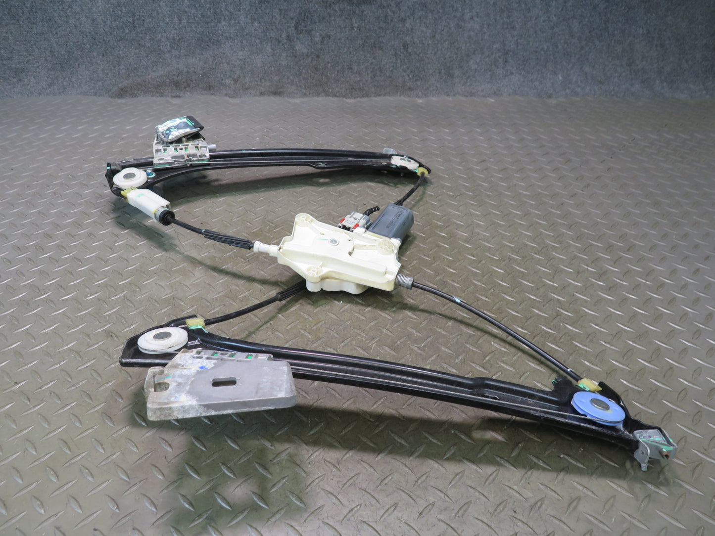 09-20 Nissan 370Z Z34 Left Driver Door Window Regulator w Motor OEM