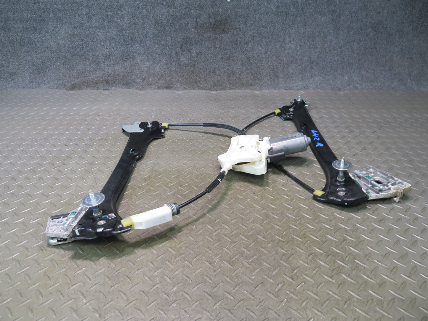 09-20 Nissan 370Z Z34 Right Door Window Regulator w Motor OEM