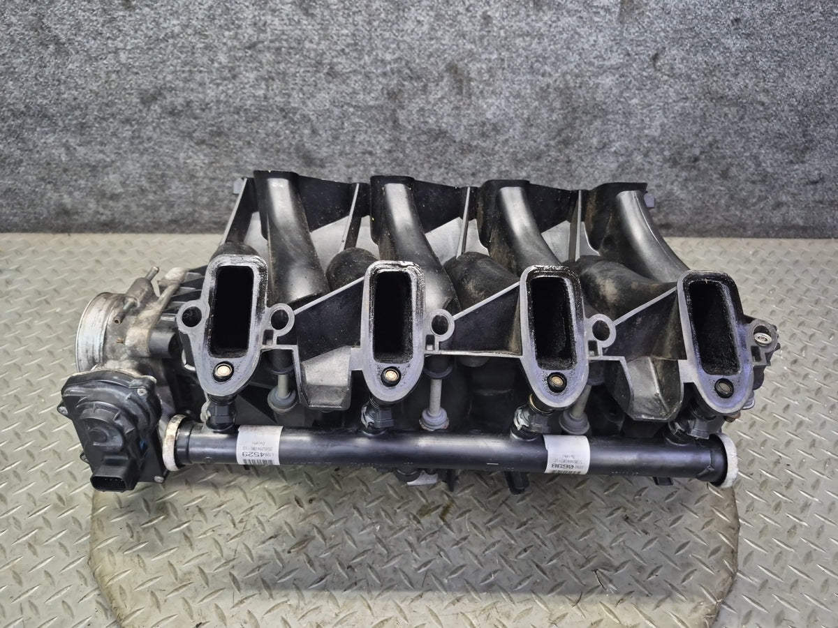 2003-2007 Hummer H2 LQ4 Intake Manifold w Fuel Rail Injector Set