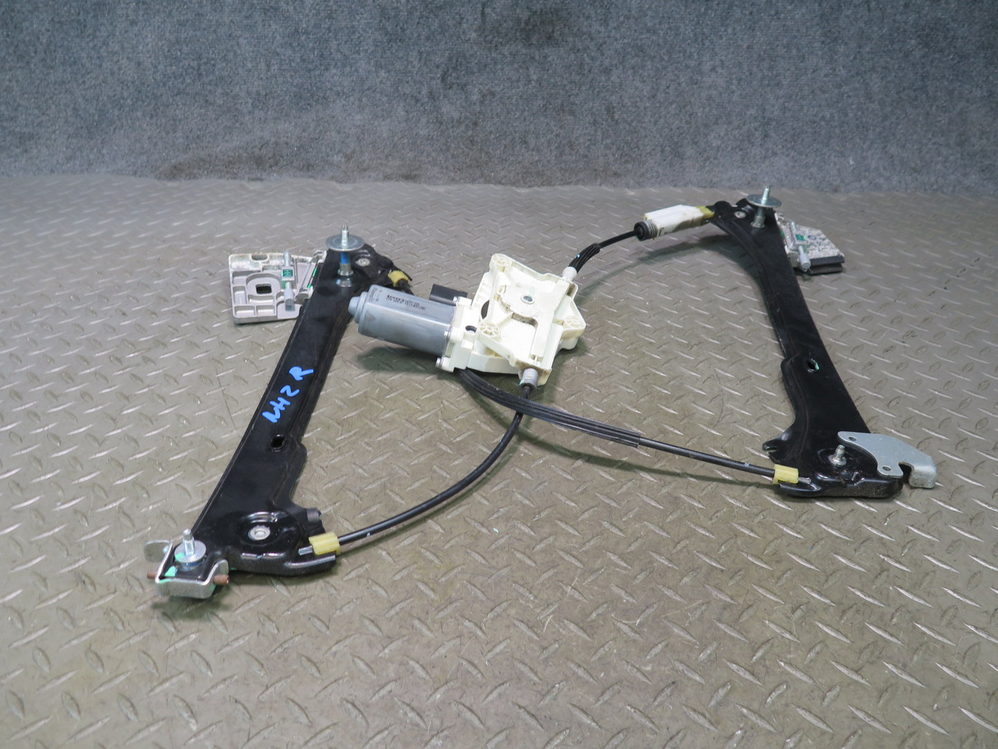 09-20 Nissan 370Z Z34 Right Door Window Regulator w Motor OEM