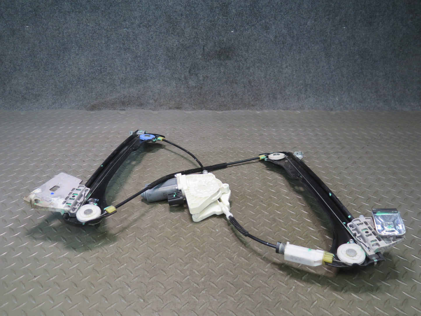 09-20 Nissan 370Z Z34 Right Door Window Regulator w Motor OEM