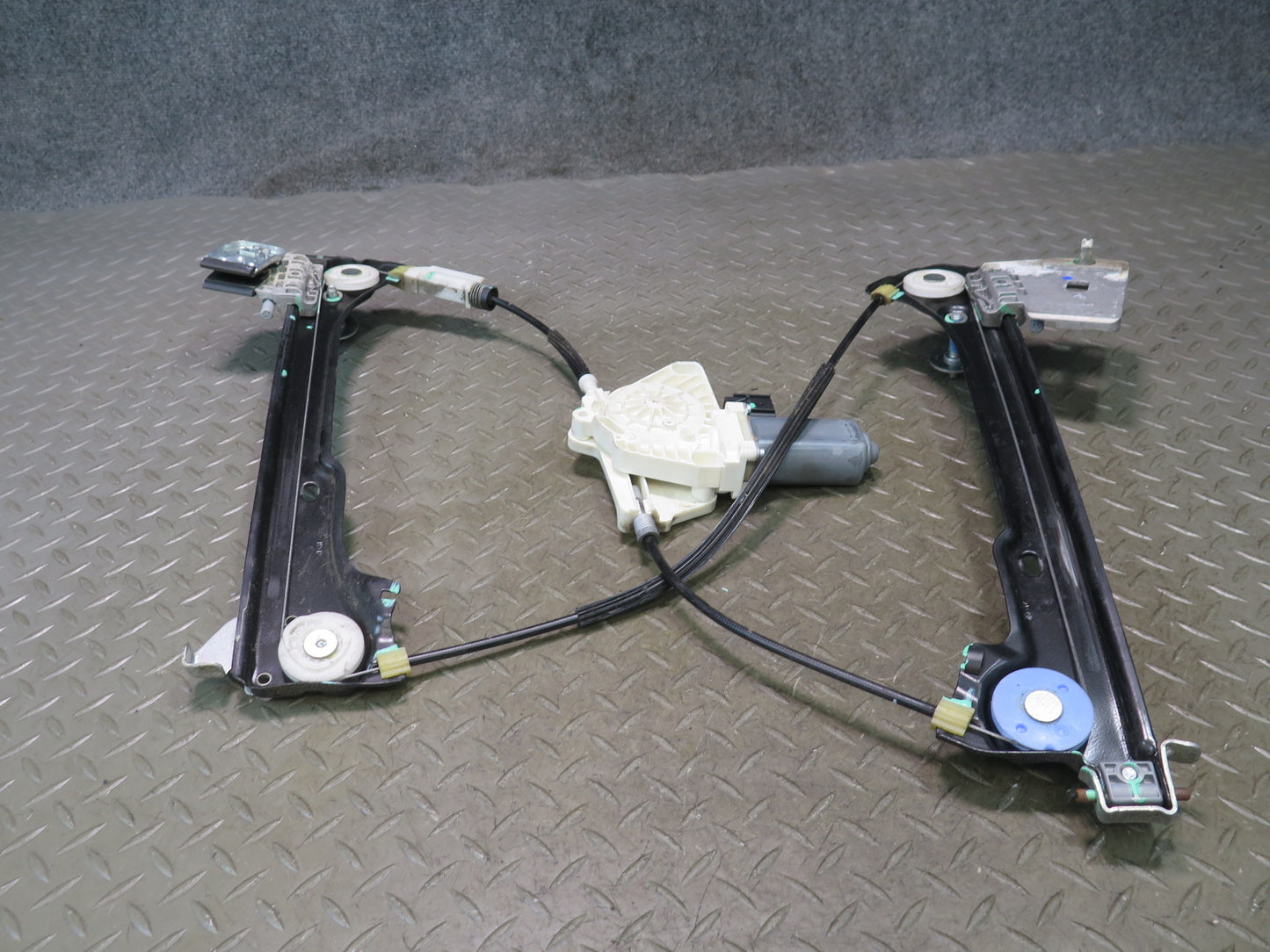 09-20 Nissan 370Z Z34 Right Door Window Regulator w Motor OEM