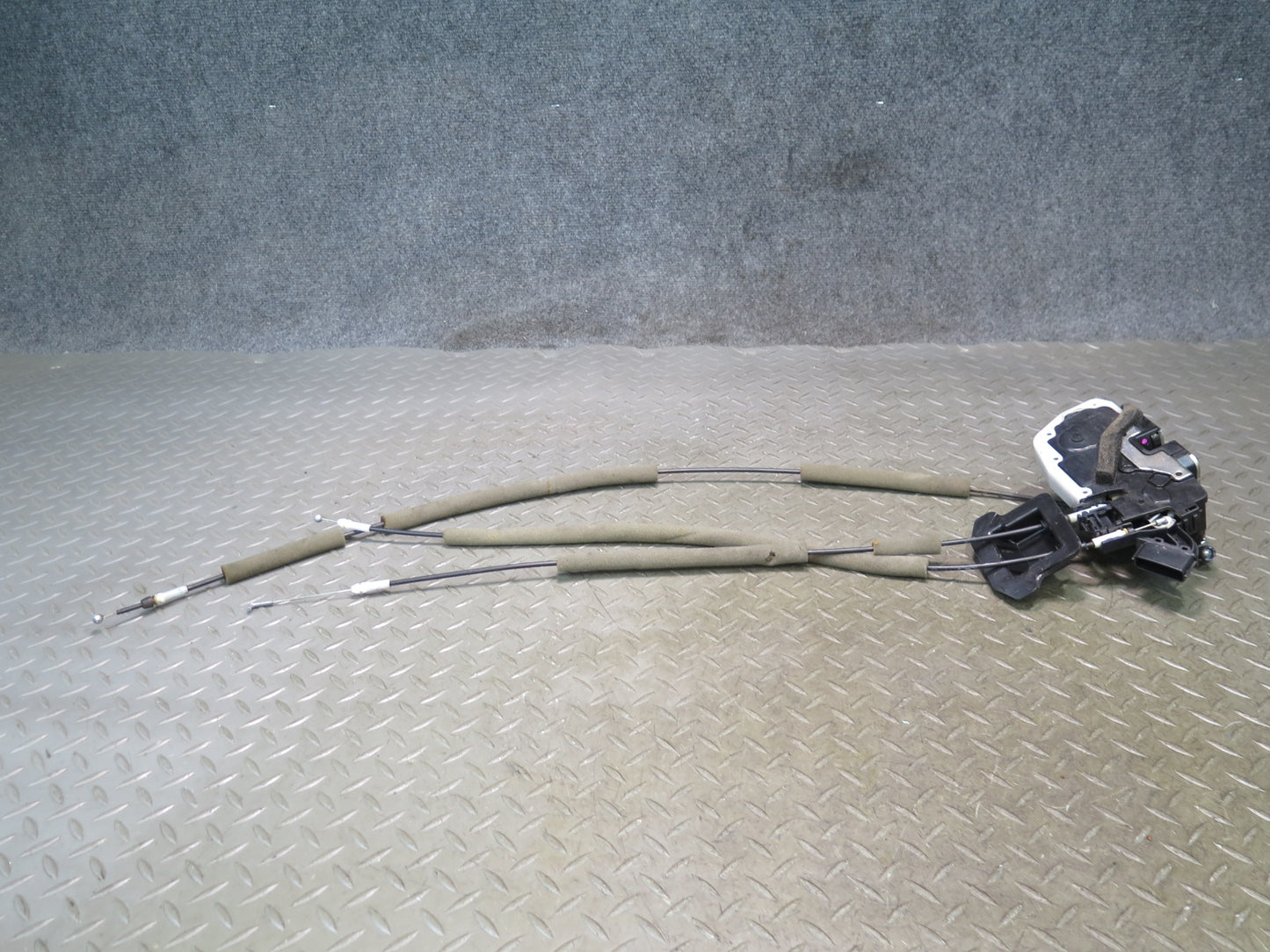 09-20 Nissan 370Z Z34 Front Right Passenger Door Lock Latch Actuator OEM
