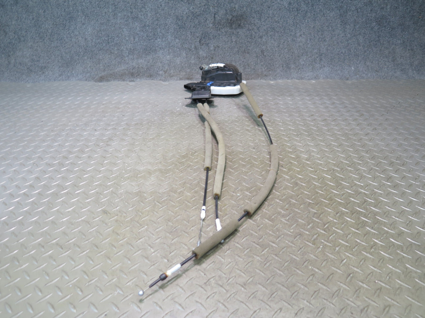 09-20 Nissan 370Z Z34 Front Right Passenger Door Lock Latch Actuator OEM