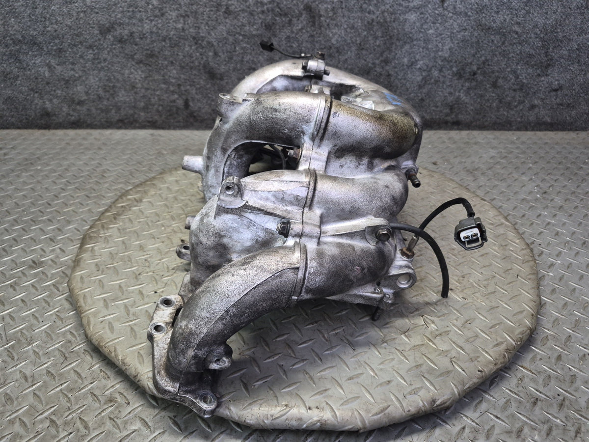 1996-1997 Lexus FZJ80L LX450 4.5L Intake Manifold