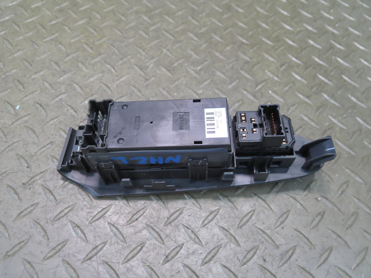 10-19 Nissan 370Z Convert Left Door Master Power Window Mirror Switch w Trim OEM