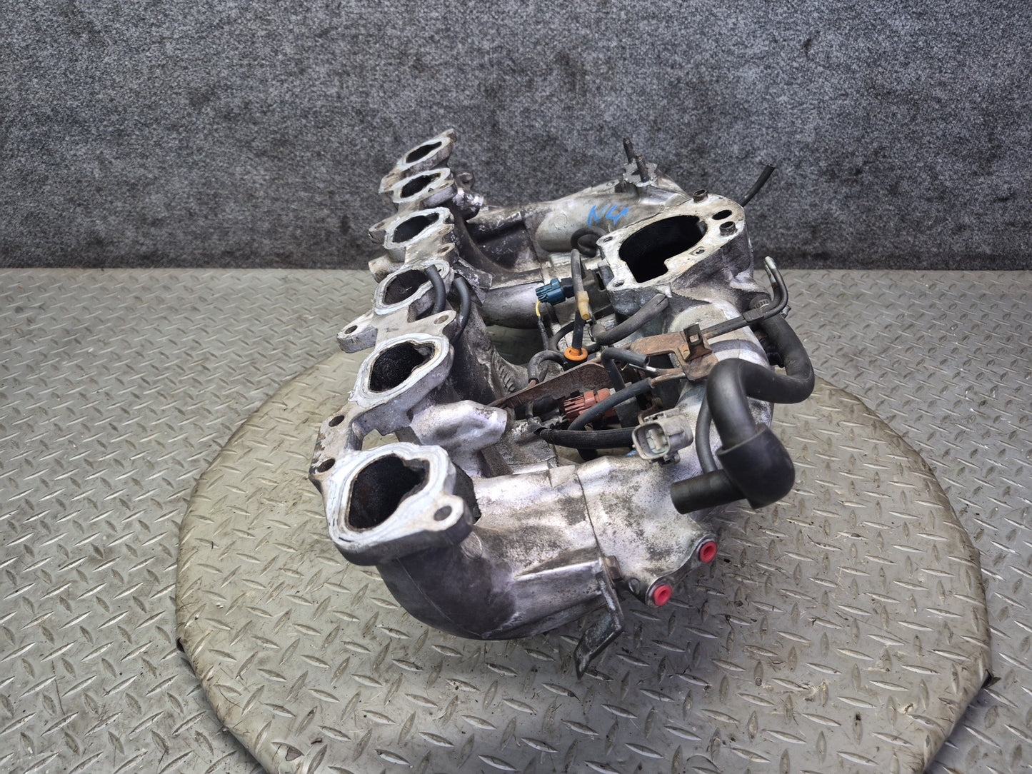 1996-1997 Lexus FZJ80L LX450 4.5L Intake Manifold