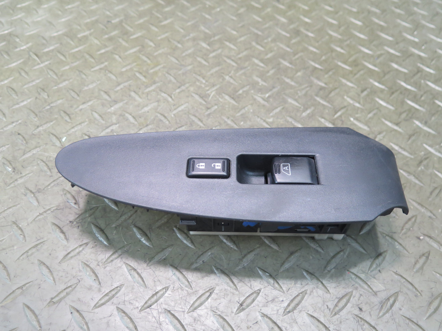 10-19 Nissan Z34 370Z Convert Right Power Window Lock Switch w Trim Cover OEM