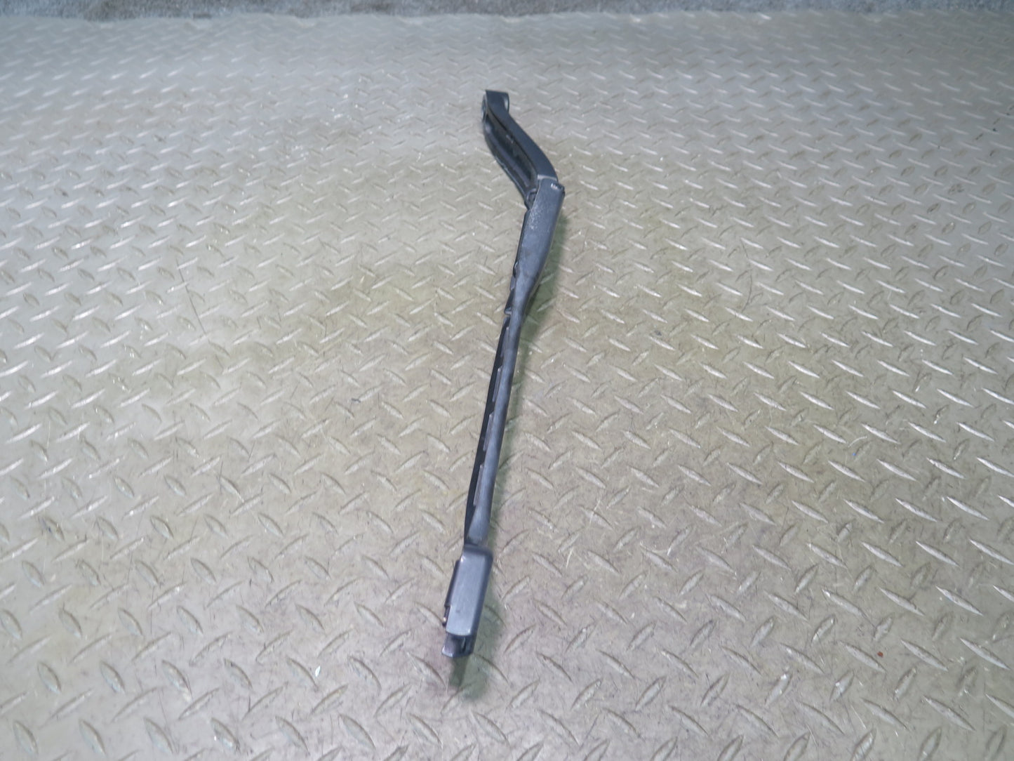 2012-2015 Mercedes X166 W166 Ml-class Front Left & Right Wiper Arm Set of 2