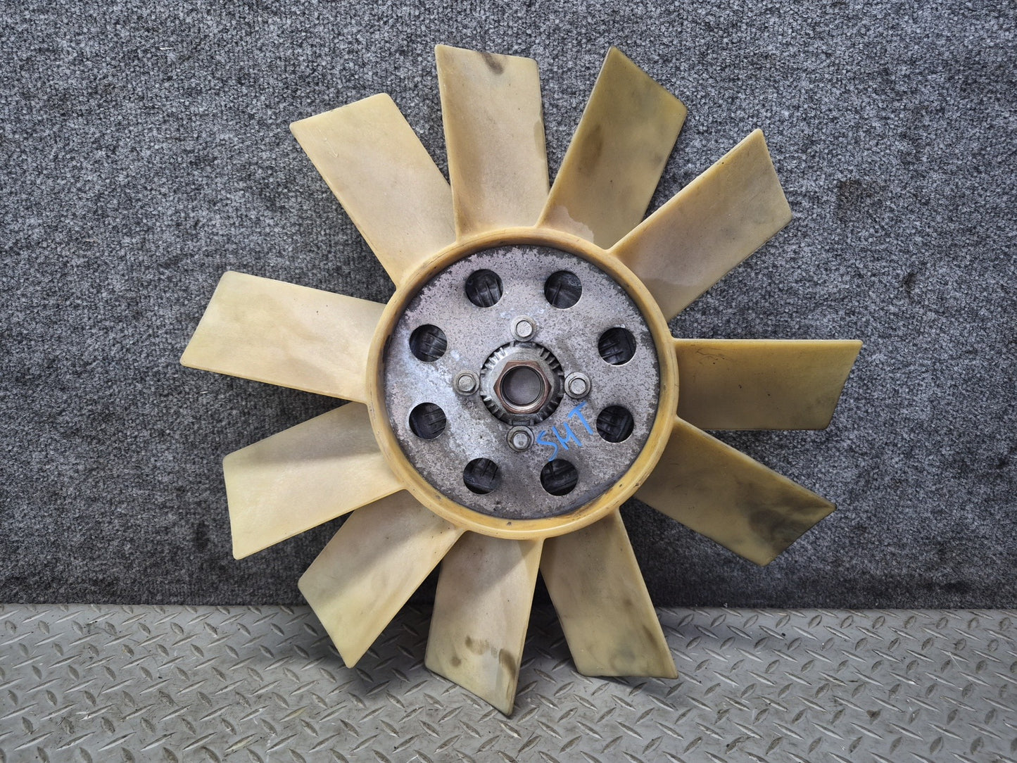 2003-2007 Hummer H2 6.0L Engine Motor Cooling Fan Clutch Fan w Blade