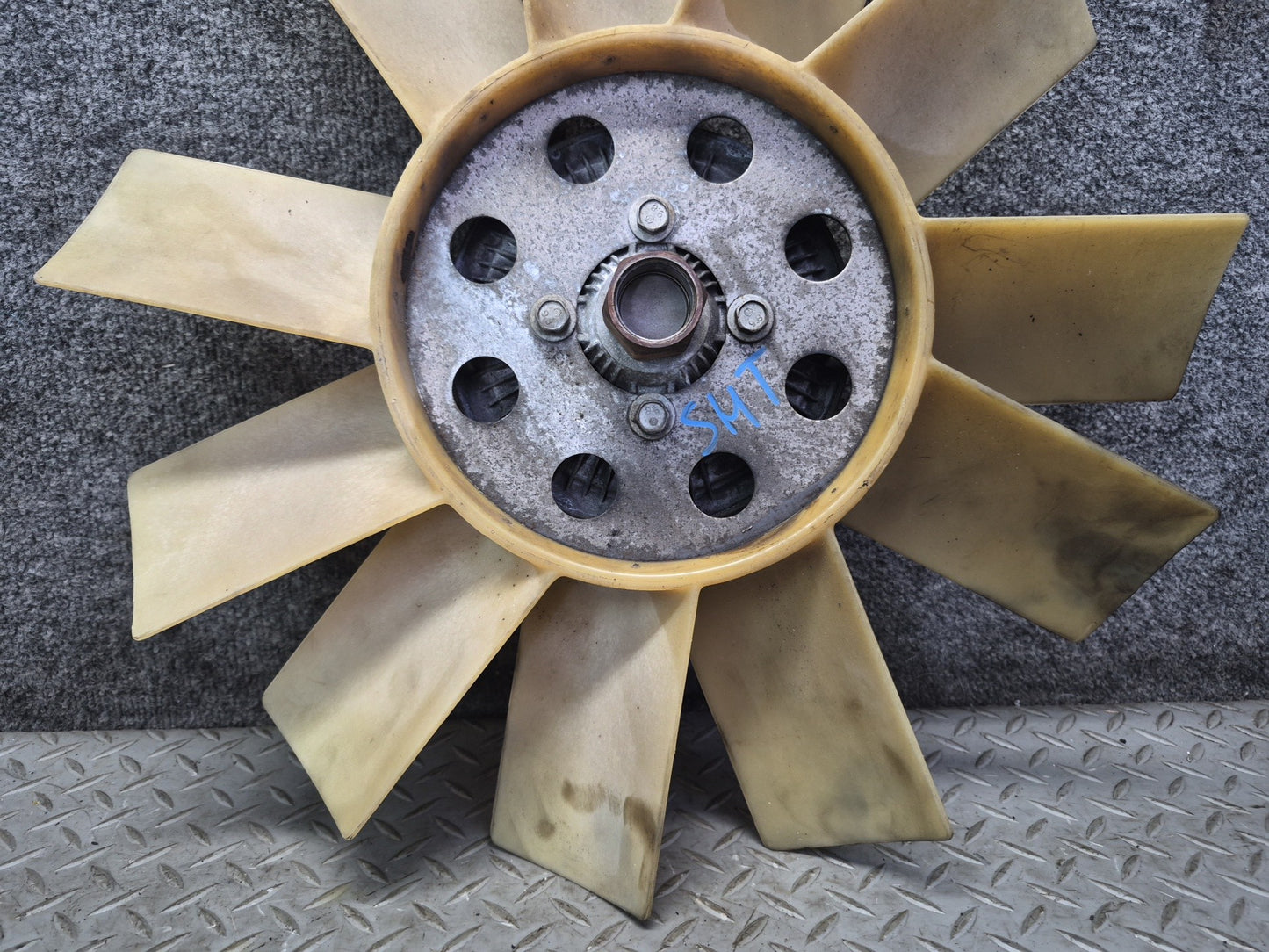 2003-2007 Hummer H2 6.0L Engine Motor Cooling Fan Clutch Fan w Blade