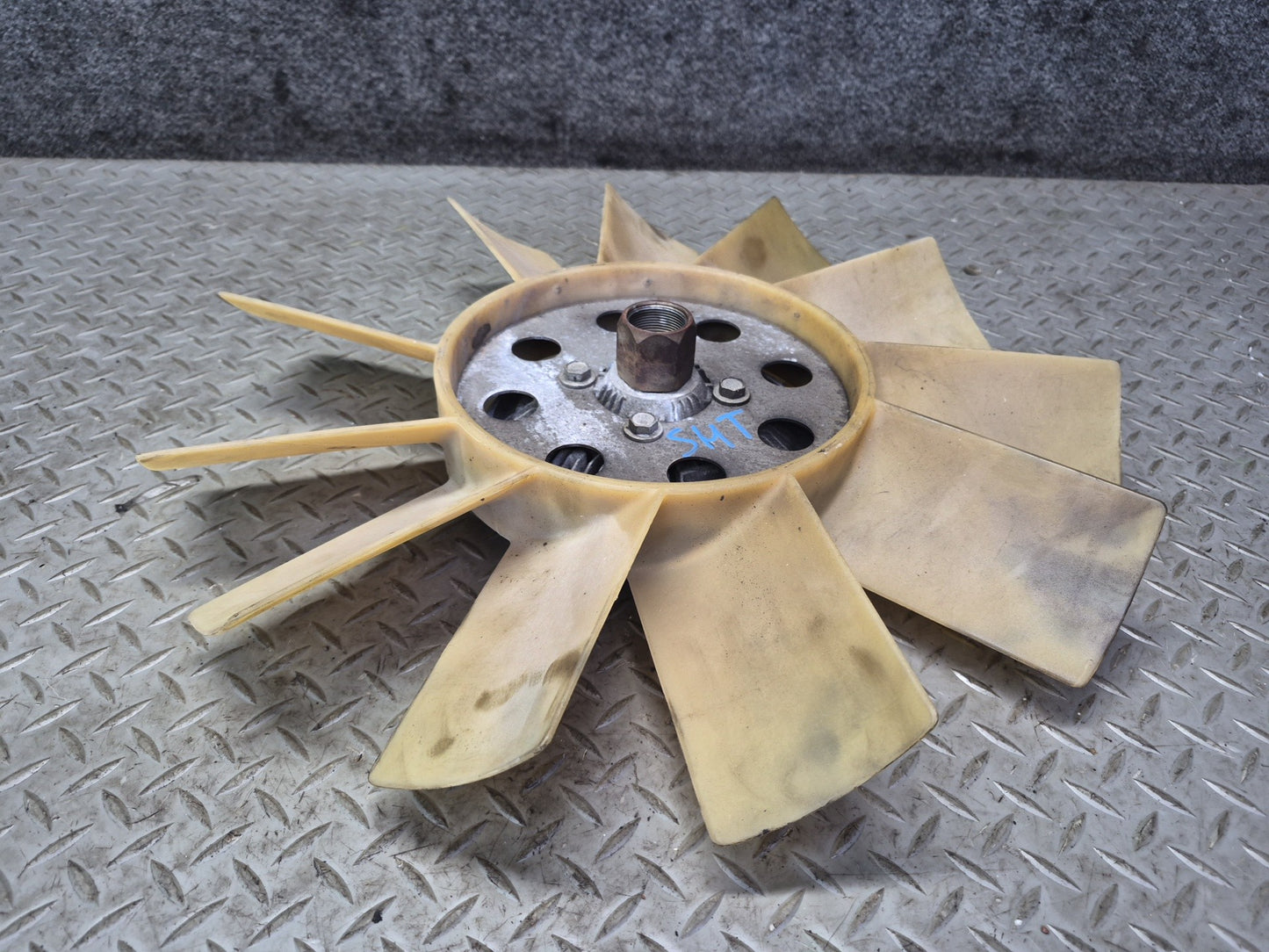 2003-2007 Hummer H2 6.0L Engine Motor Cooling Fan Clutch Fan w Blade