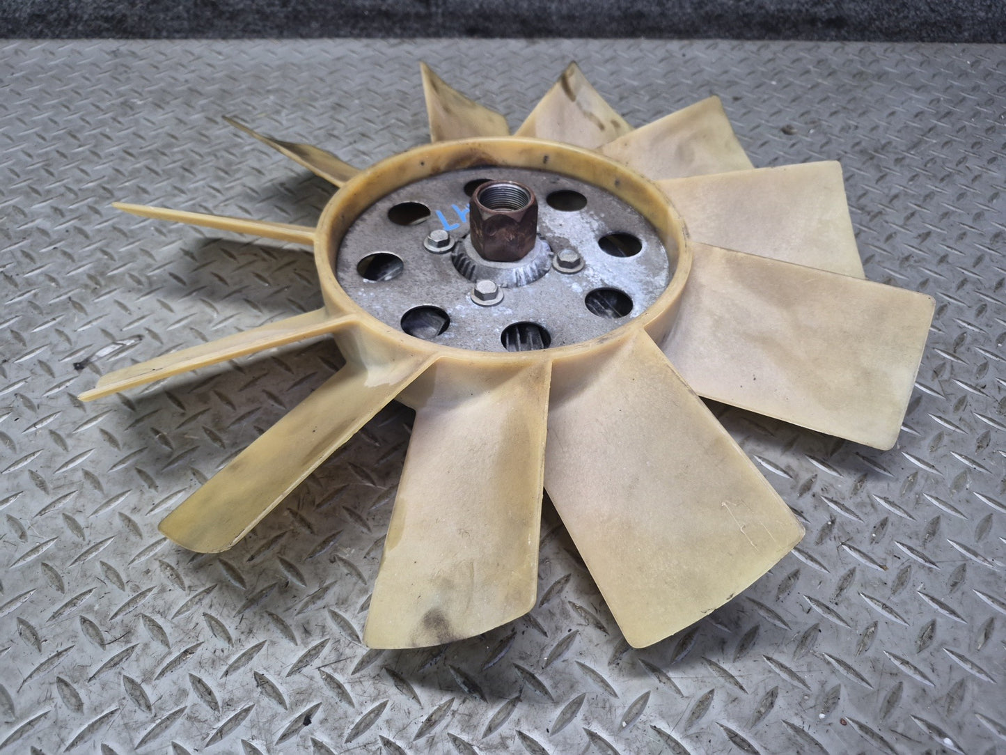 2003-2007 Hummer H2 6.0L Engine Motor Cooling Fan Clutch Fan w Blade