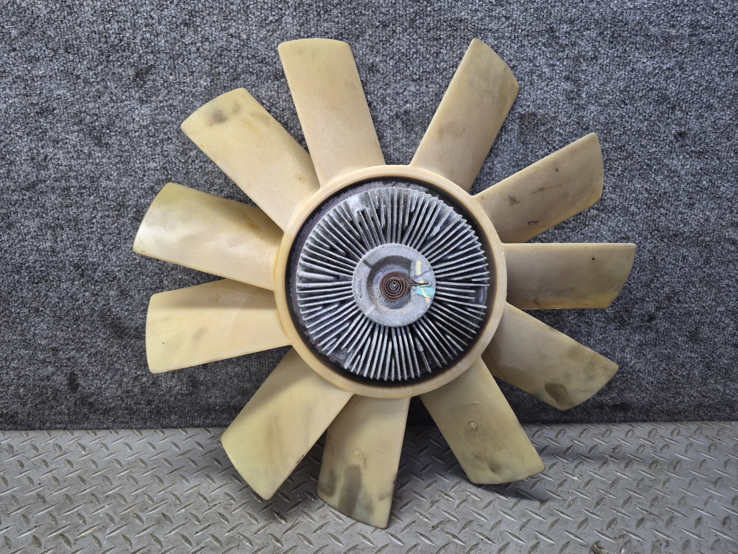 2003-2007 Hummer H2 6.0L Engine Motor Cooling Fan Clutch Fan w Blade