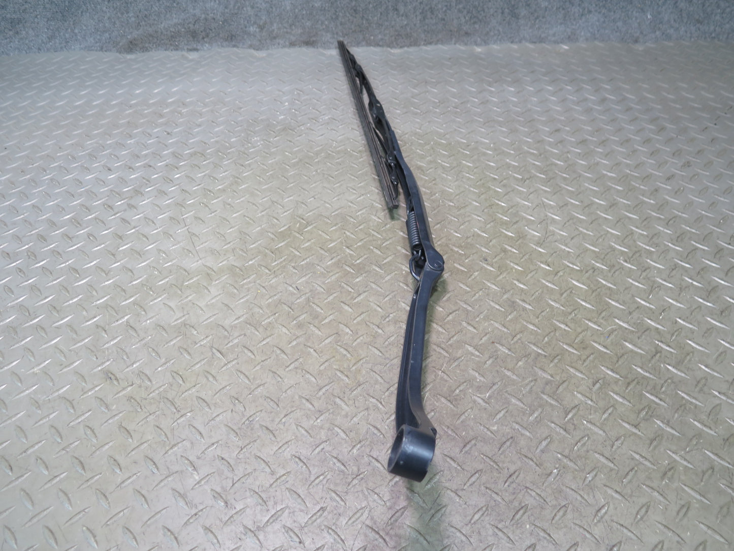 11-20 Nissan Z34 370Z Front & Left Right Windshield Wiper Arm w Cap Set OEM