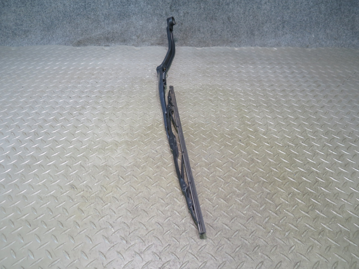11-20 Nissan Z34 370Z Front & Left Right Windshield Wiper Arm w Cap Set OEM