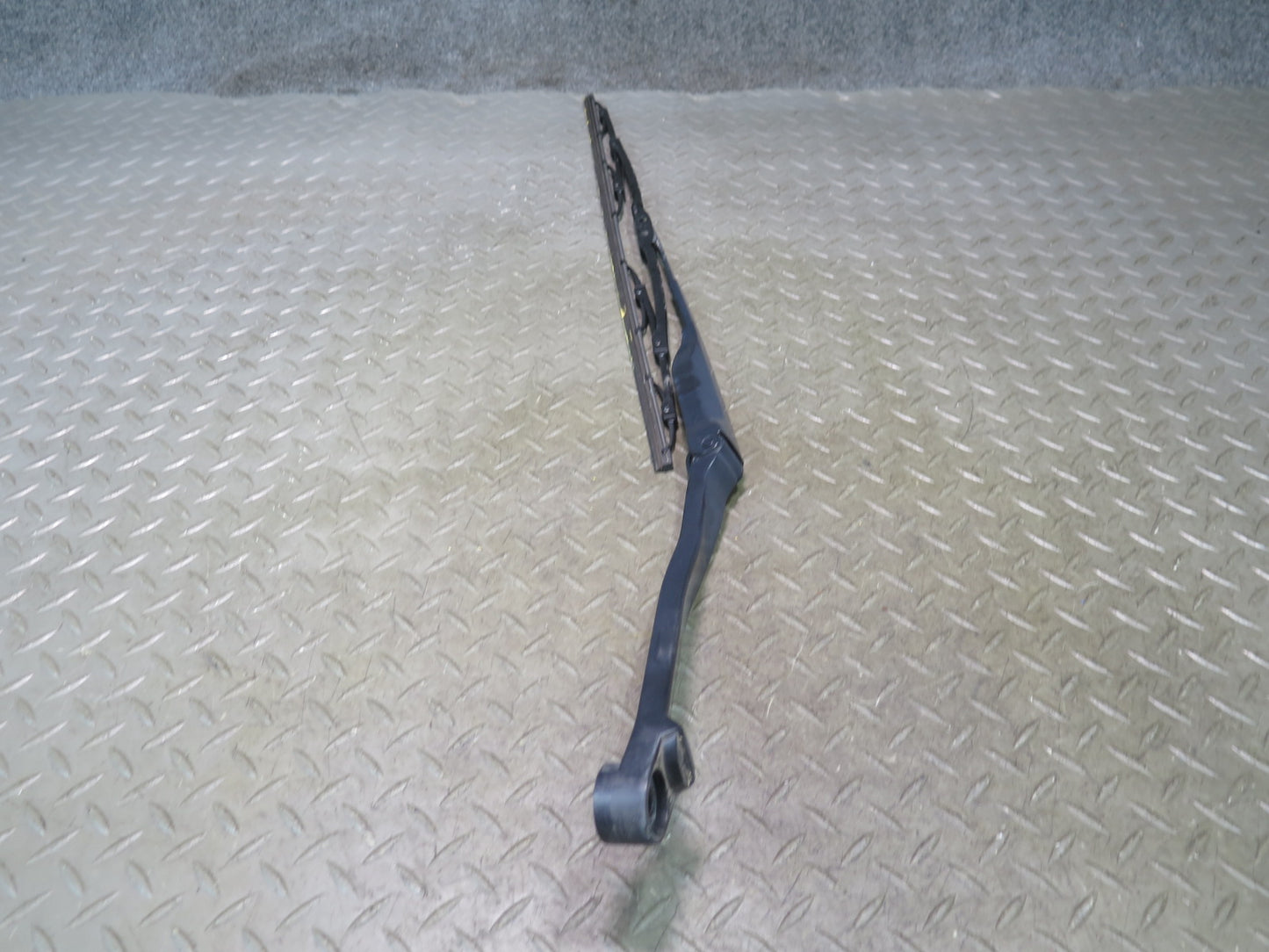 11-20 Nissan Z34 370Z Front & Left Right Windshield Wiper Arm w Cap Set OEM