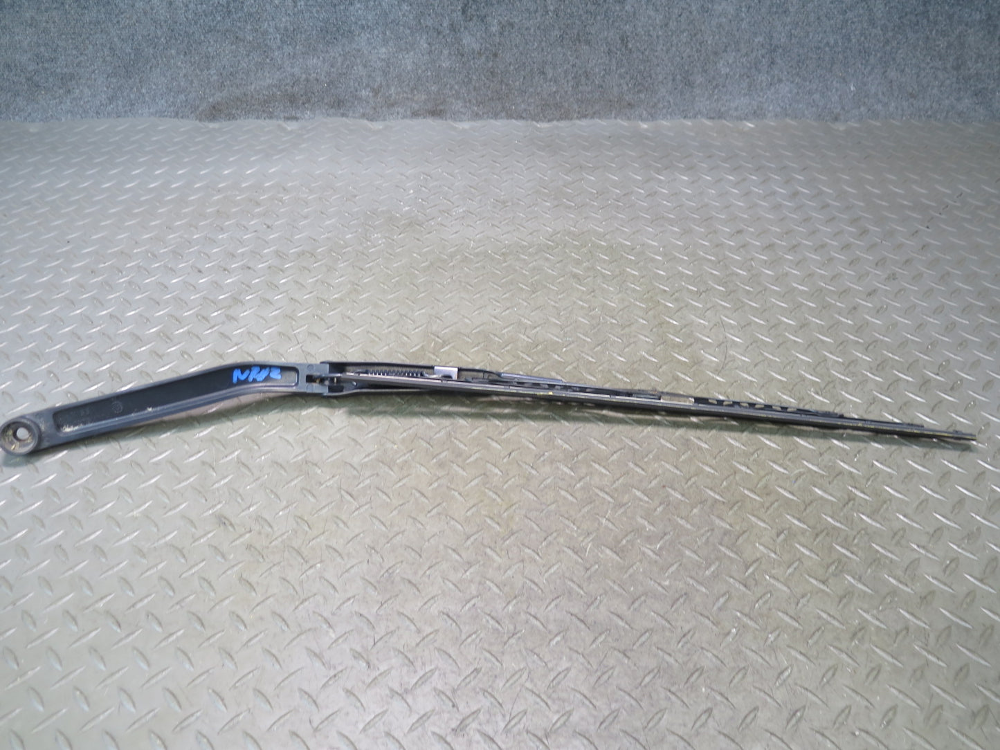 11-20 Nissan Z34 370Z Front & Left Right Windshield Wiper Arm w Cap Set OEM