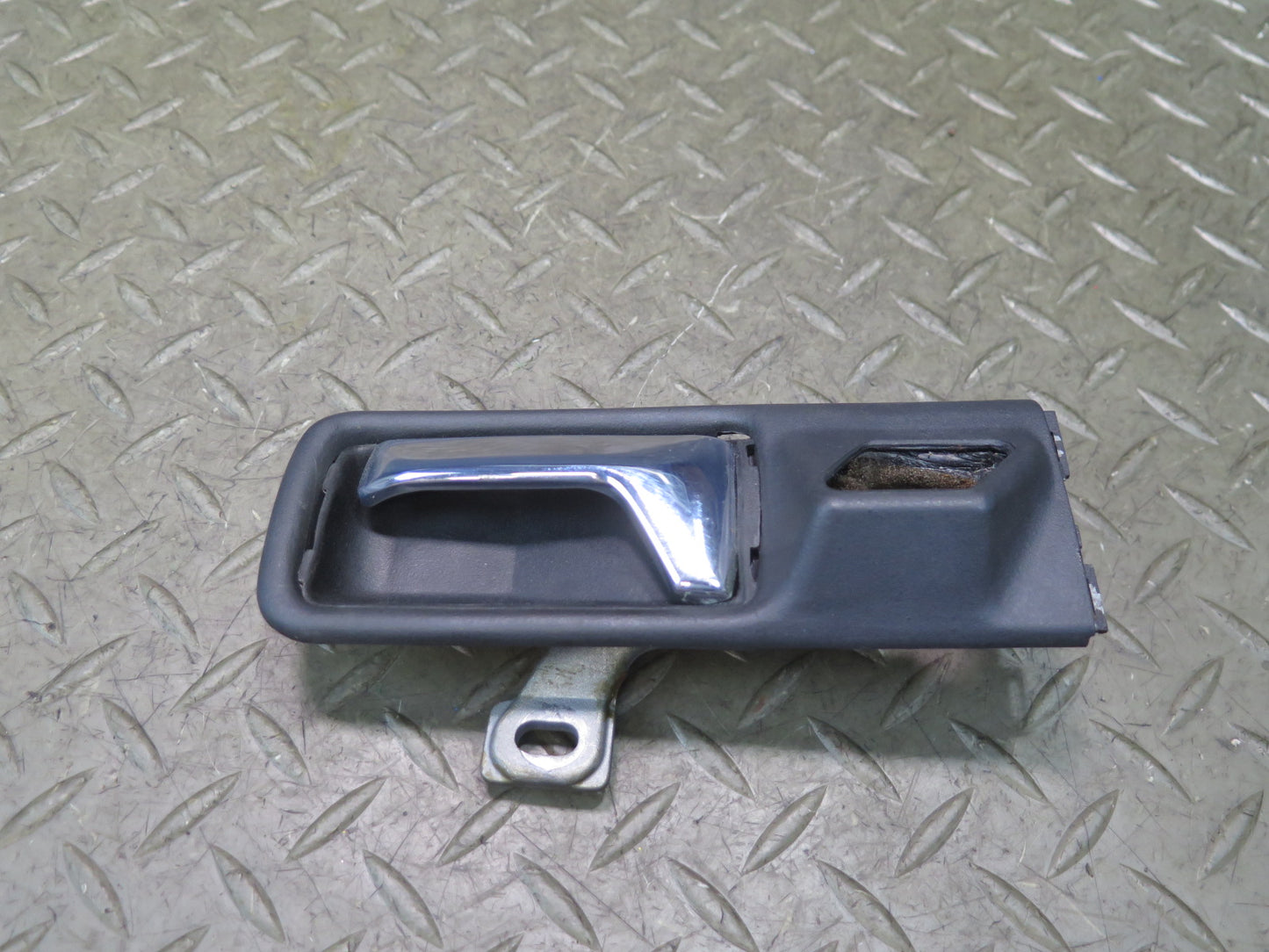 86-91 Mercedes W126 560SEL Front Left Door Interior Pull Handle w Trim OEM