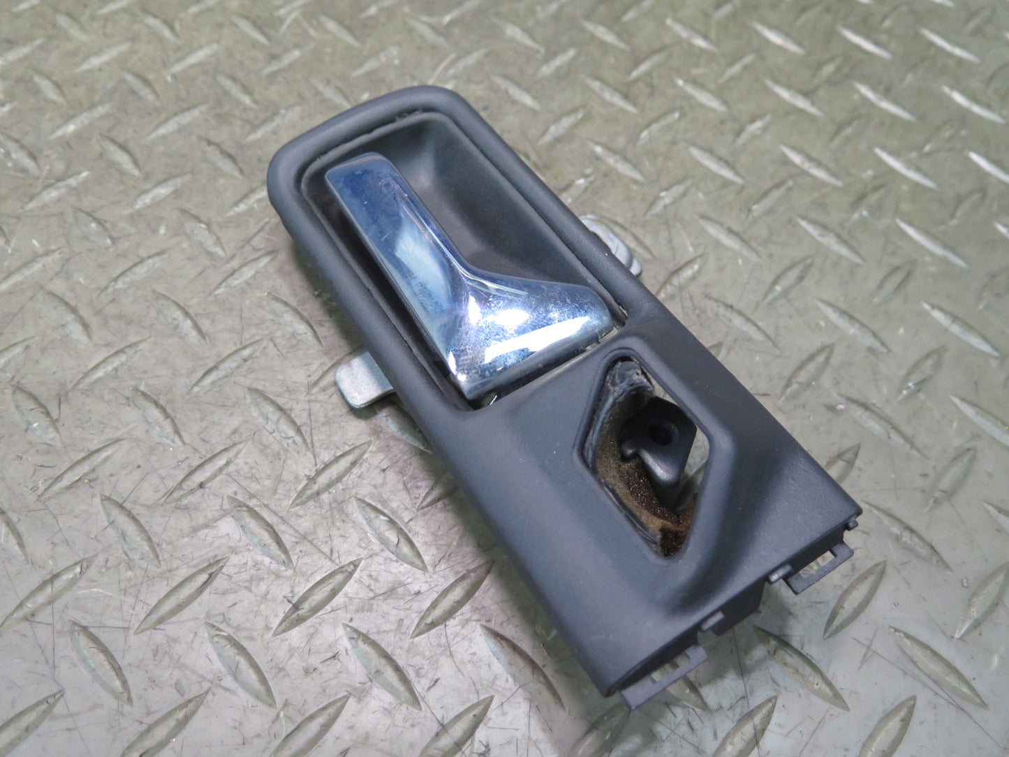 86-91 Mercedes W126 560SEL Front Right Door Interior Pull Handle w Trim OEM