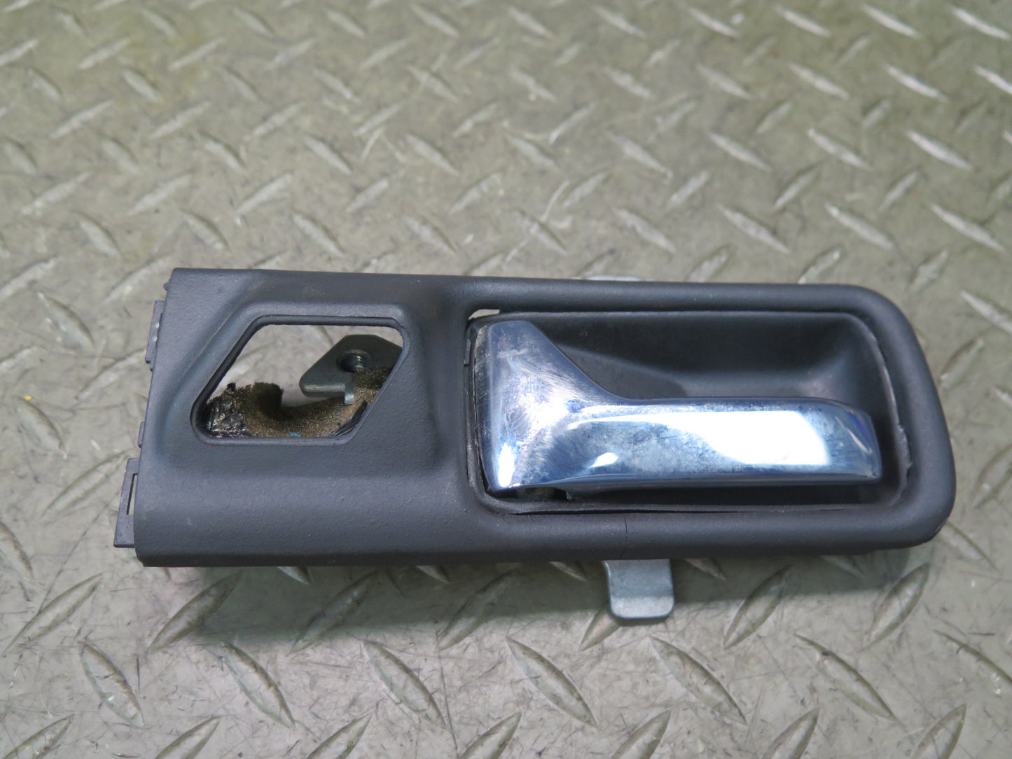 86-91 Mercedes W126 560SEL Rear Right Door Interior Pull Handle w Trim Damaged