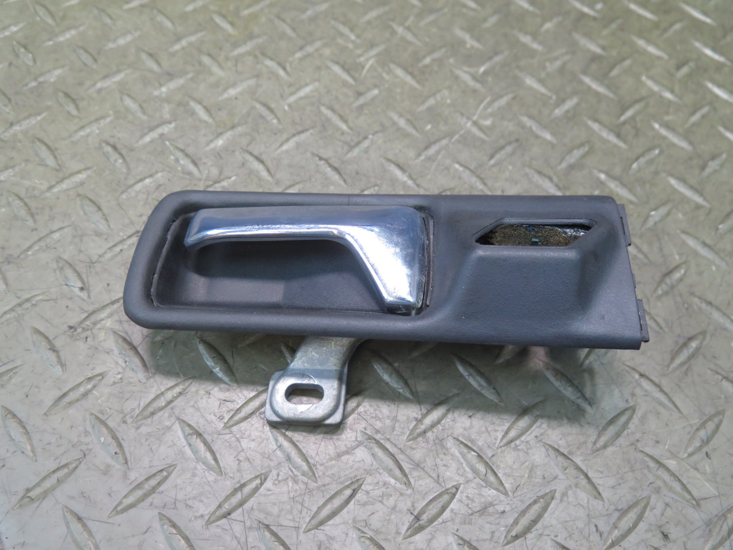 86-91 Mercedes W126 560SEL Rear Right Door Interior Pull Handle w Trim Damaged