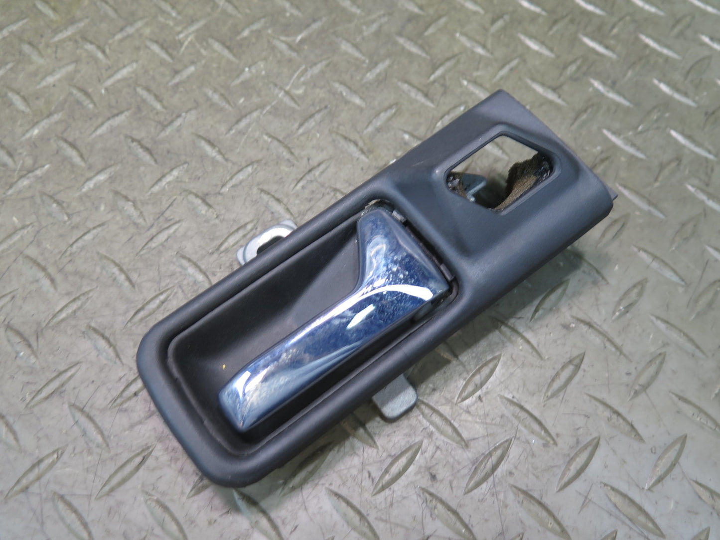86-91 Mercedes W126 560SEL Rear Left Door Interior Pull Handle w Trim Damaged