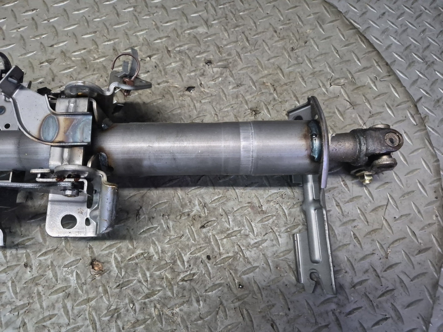 04-06 Nissan Z33 350Z Convertible Steering Column Assembly OEM