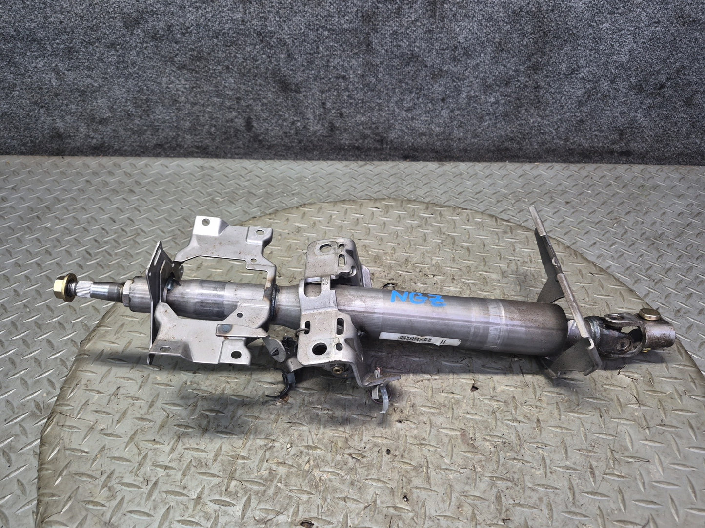 04-06 Nissan Z33 350Z Convertible Steering Column Assembly OEM