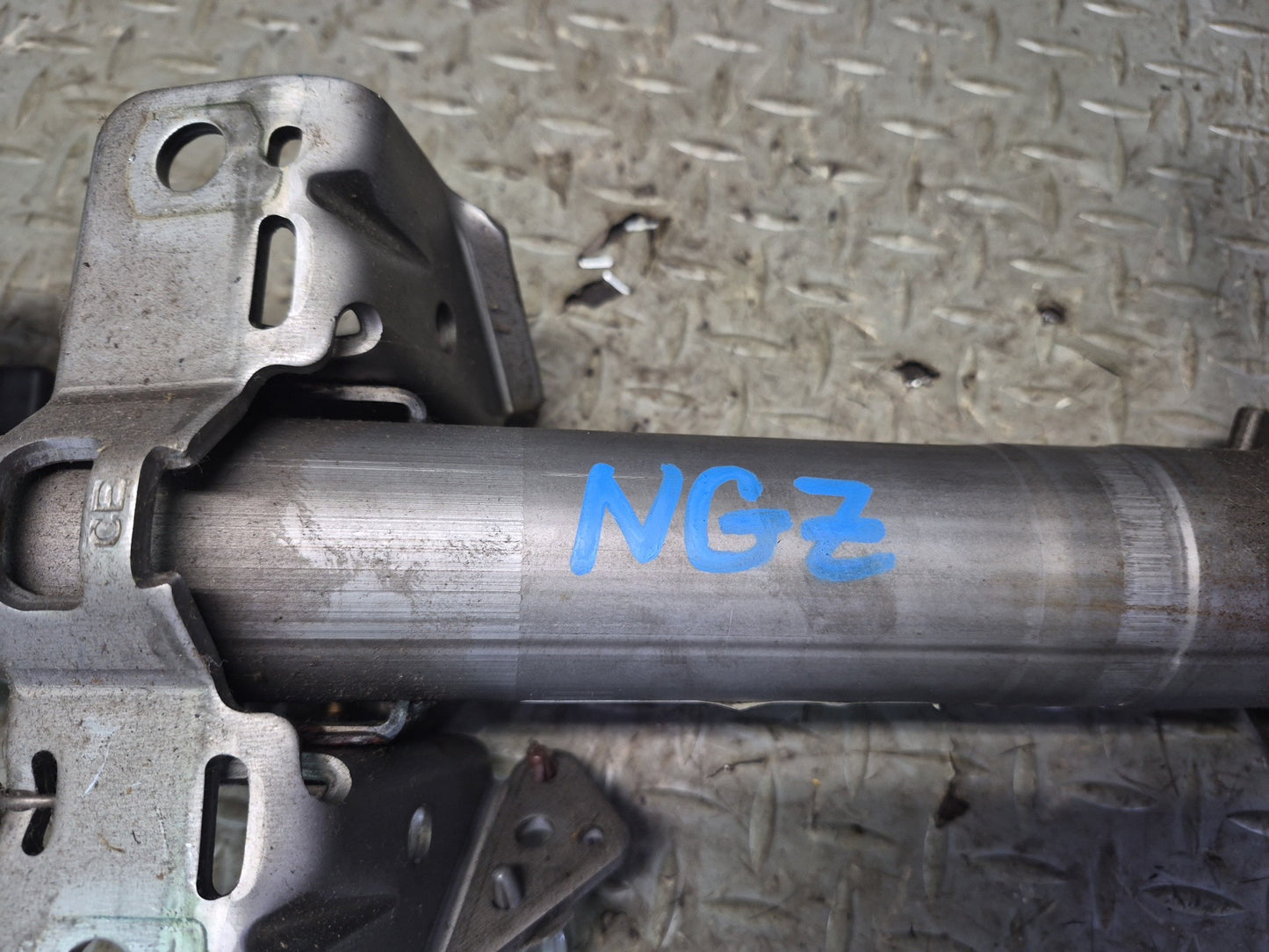 04-06 Nissan Z33 350Z Convertible Steering Column Assembly OEM