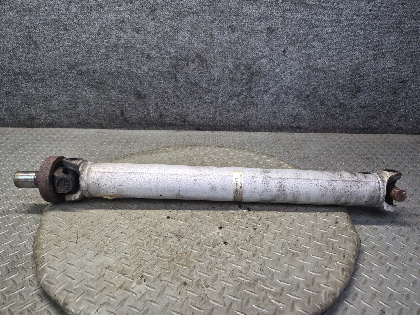 84-96 Chevrolet Corvette C4 Rear A/T Driveshaft Drive Shaft 10054289 81K OEM