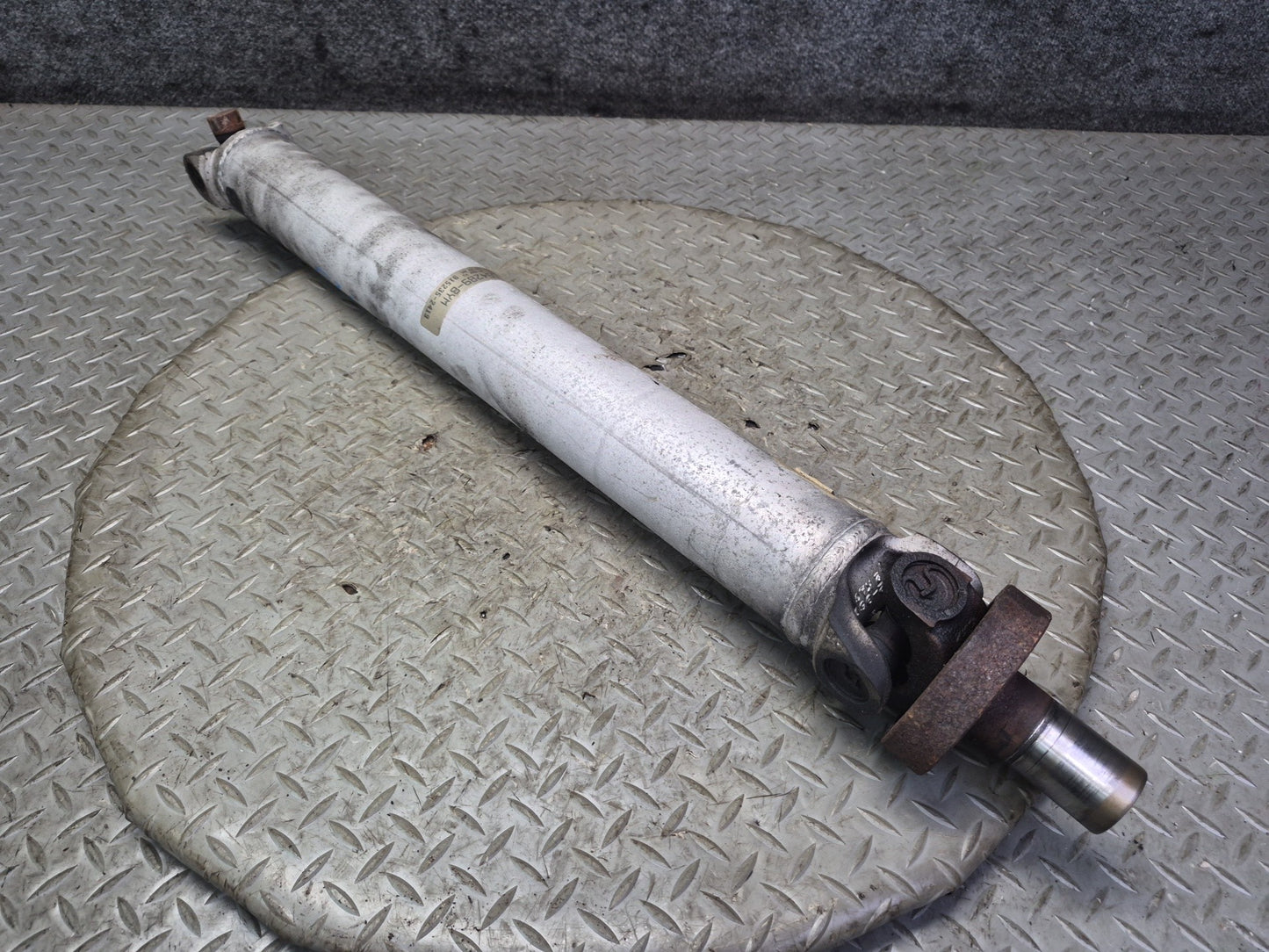 84-96 Chevrolet Corvette C4 Rear A/T Driveshaft Drive Shaft 10054289 81K OEM