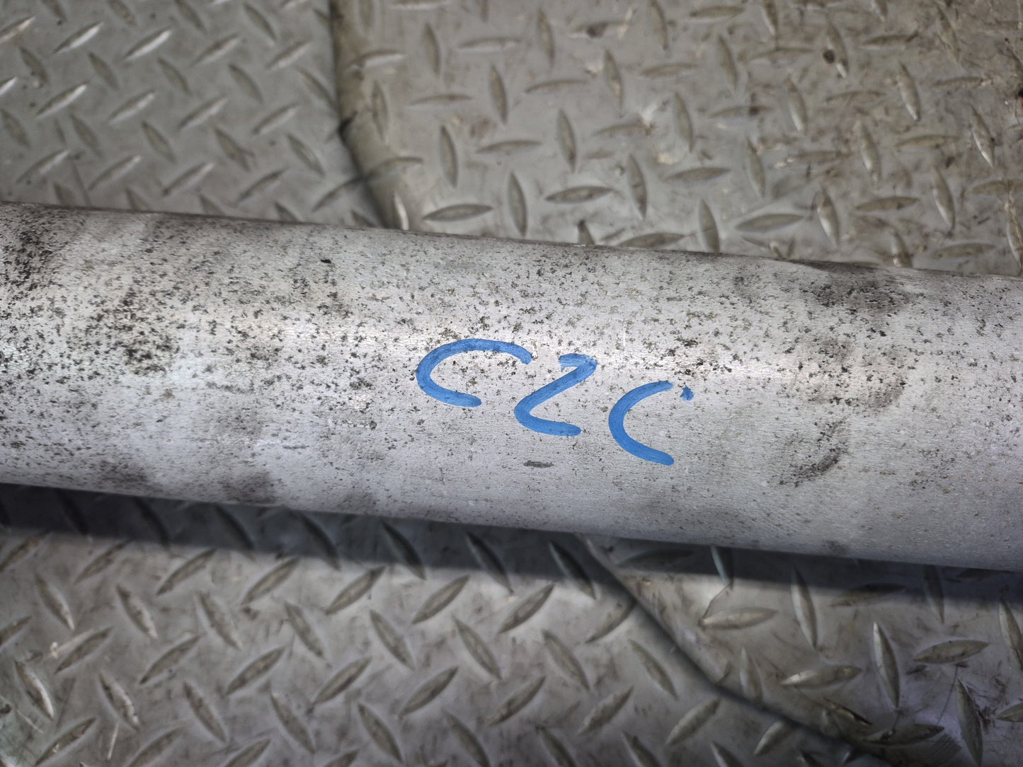 84-96 Chevrolet Corvette C4 Rear A/T Driveshaft Drive Shaft 10054289 81K OEM