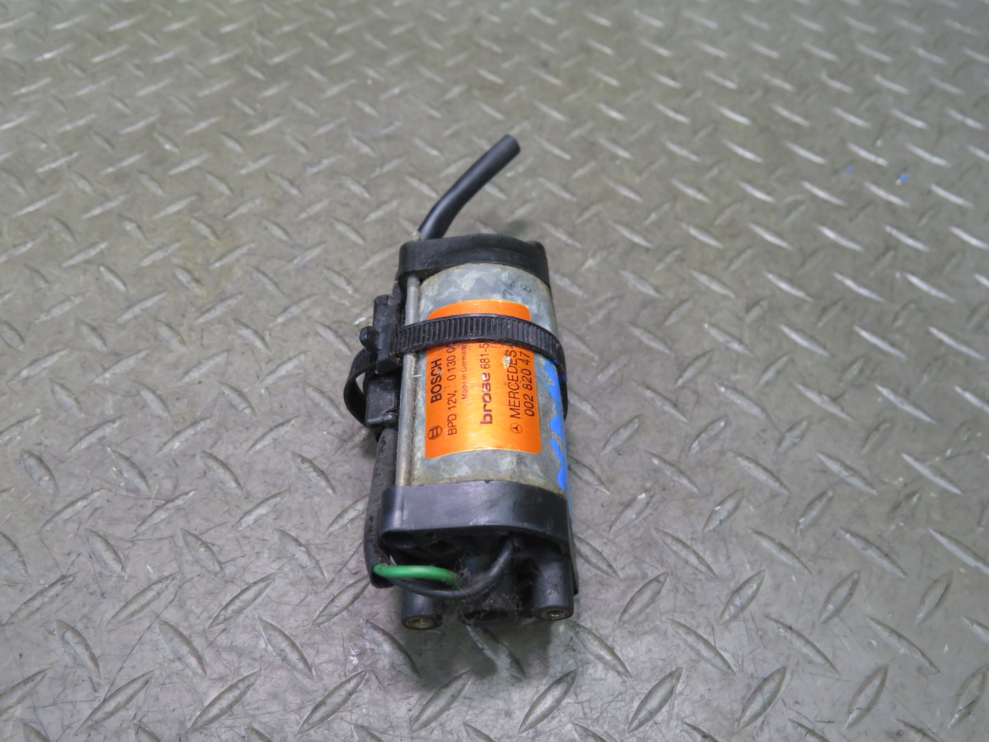 86-91 Mercedes W126 S-class Rear Seat Adjustment Motor OEM